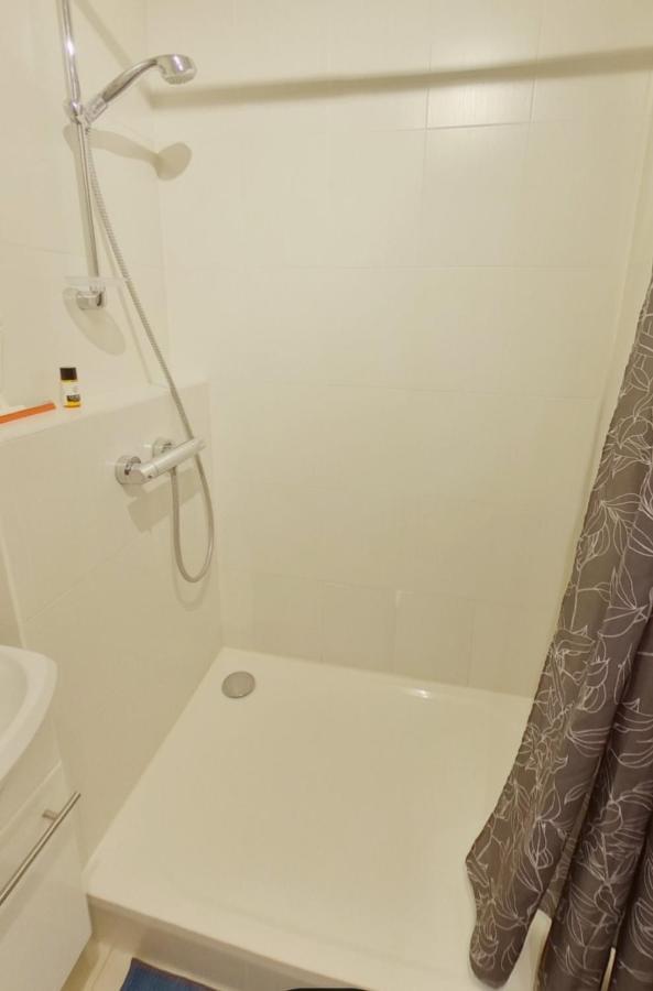 Appartement Proche De La Mer Courseulles-sur-Mer Kültér fotó